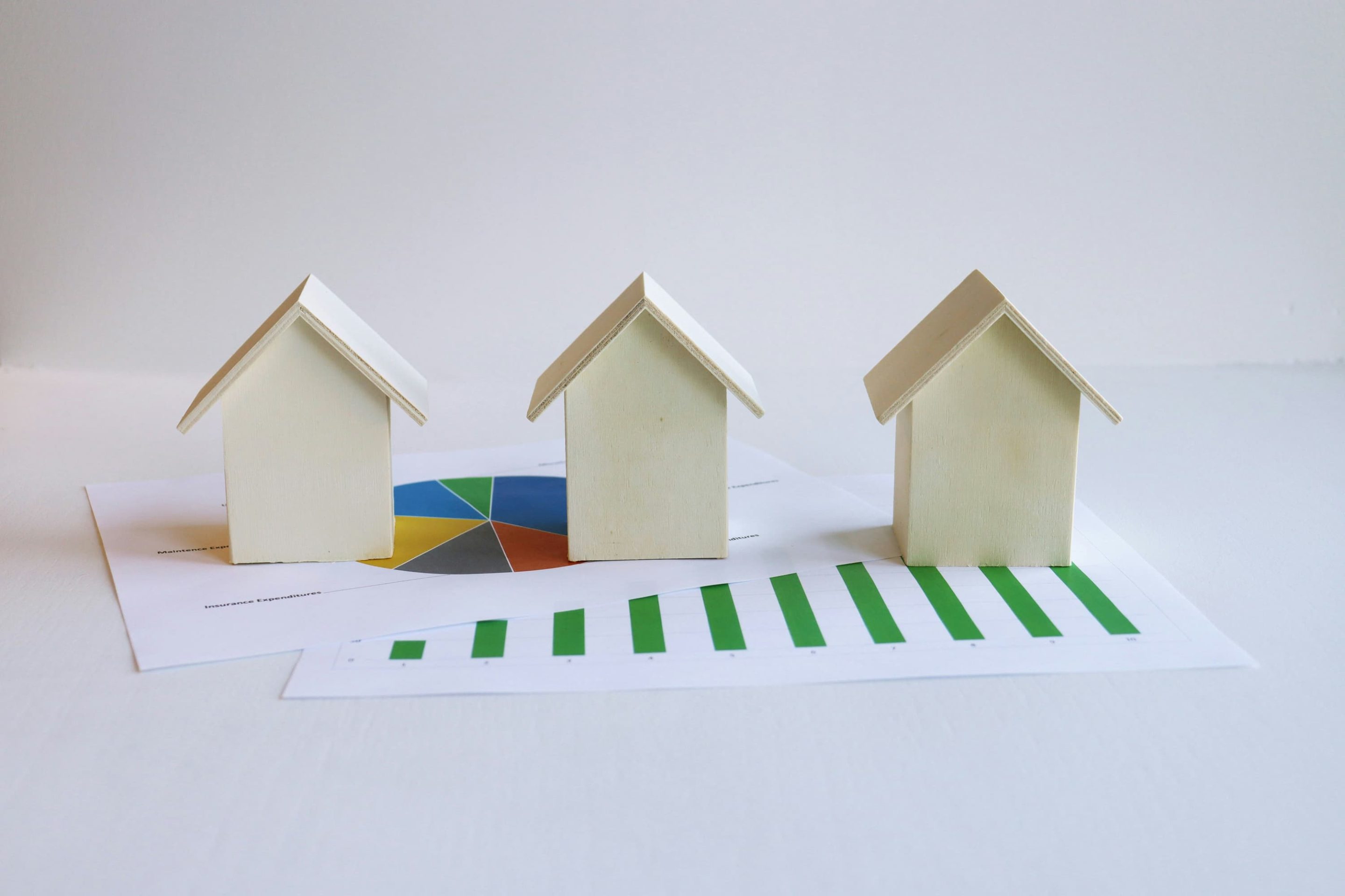 Real Estate Recruiting Statistics and Benchmarks [2026]